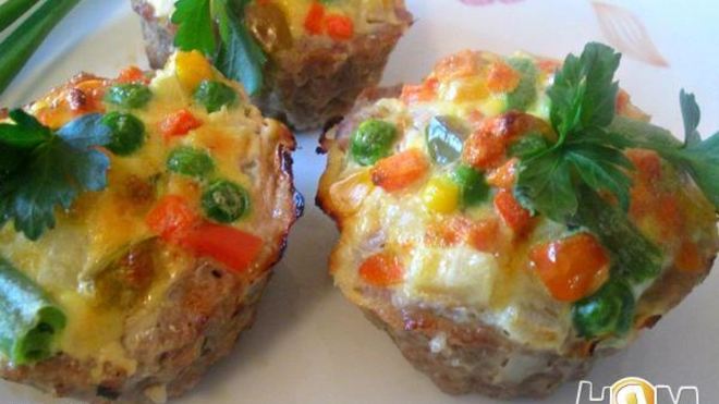 Рецепт Мясные кексы с овощами