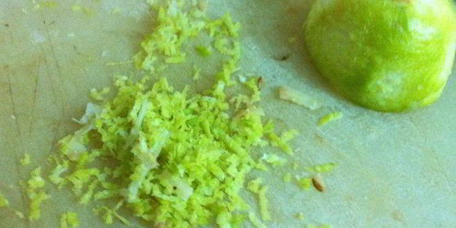 Рецепт осенний кекс с айвой и грецким орехом