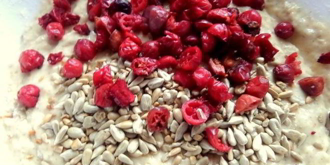 Рецепт постные кексы с семечками и клюквой