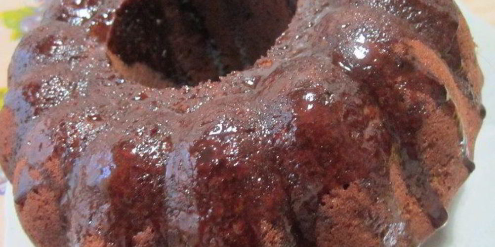 Как приготовить шоколадный кекс с изюмом и орехами