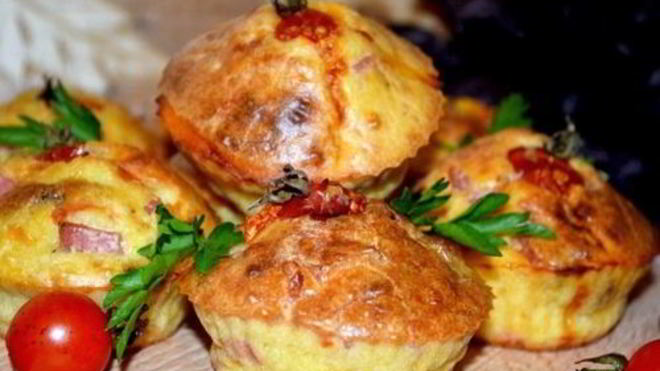 Рецепт Закусочный кекс с колбасой и оливками