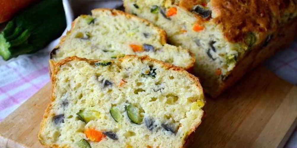 Как приготовить закусочный кекс с овощами