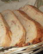 Белый хлеб с беконом