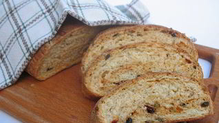 Рецепт Итальянский хлеб с оливками, маслинами, вялеными помидорами и итальянскими травами