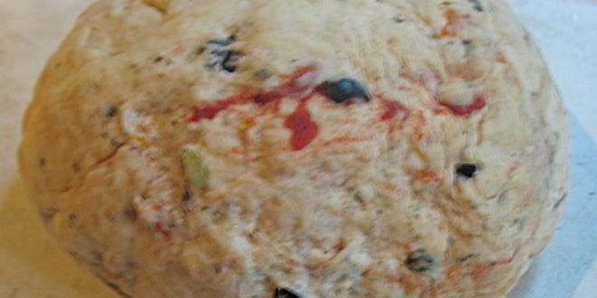 Рецепт итальянский хлеб с оливками, маслинами, вялеными помидорами и итальянскими травами