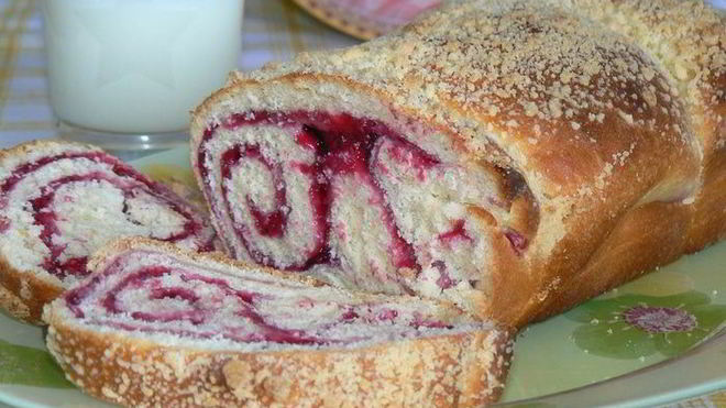 Рецепт Хлеб со штрейзелем и смородиной