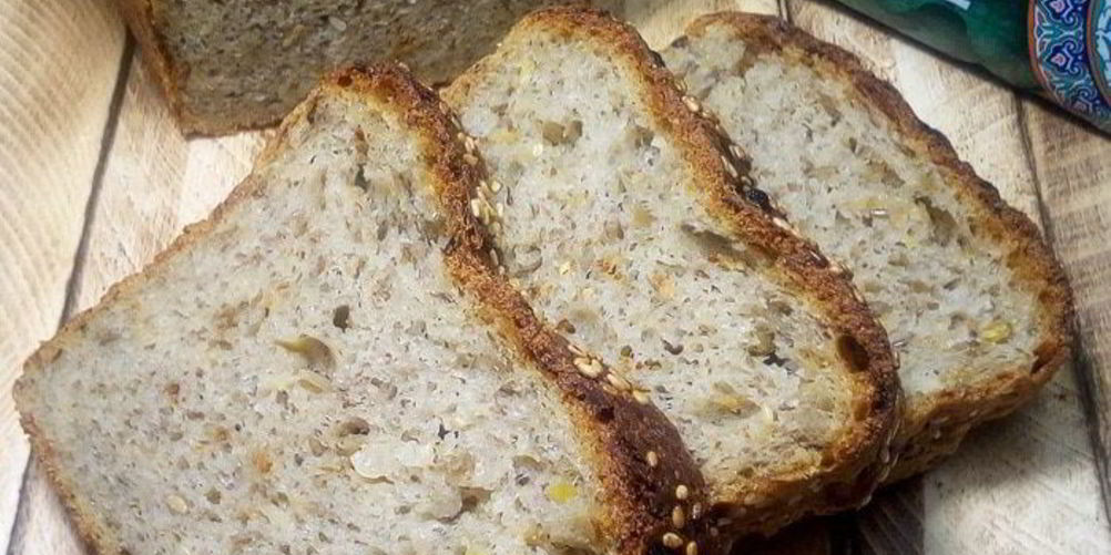 Как приготовить постный хлеб с чечевицей и жареным луком