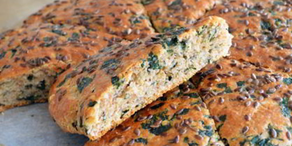 Как приготовить сырные сконы со снытью