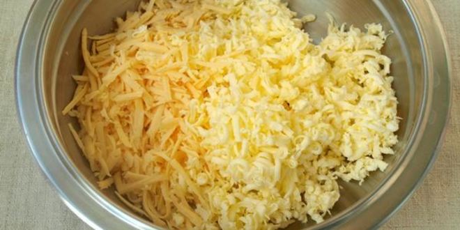 Рецепт запеченный батон с сыром и чесноком