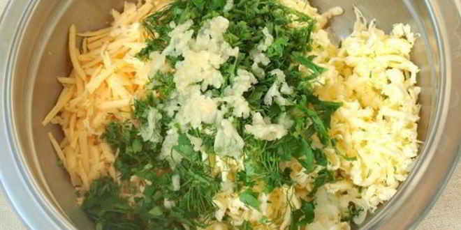 Рецепт запеченный батон с сыром и чесноком