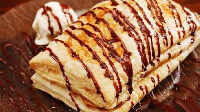 Рецепт Конвертики из слоеного теста с мороженым