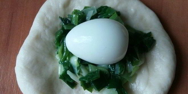 Рецепт конвертики с перепелиным яйцом и зеленью