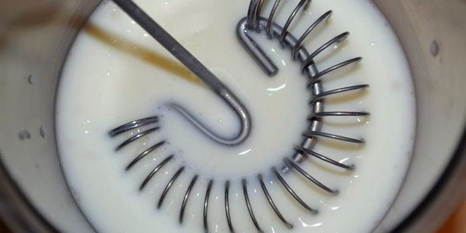 Рецепт бездрожжевая кефирная лепешка с фундуком и черносливом