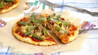 Рецепт Домашние творожные лепешки с мясом, овощами и сыром