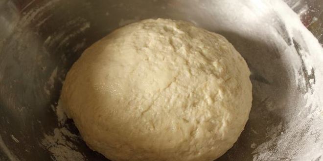 Рецепт фокачча с моцареллой, базиликом и вялеными помидорами