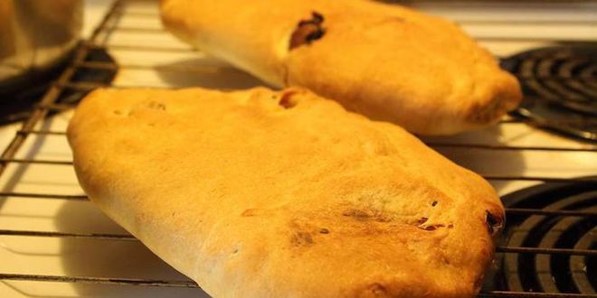 Рецепт фокачча с моцареллой, базиликом и вялеными помидорами