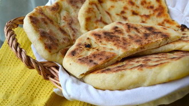 Рецепт Индийские лепешки Наан с сыром