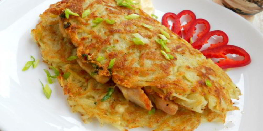 Как приготовить картофельные лепешки с курицей и сыром