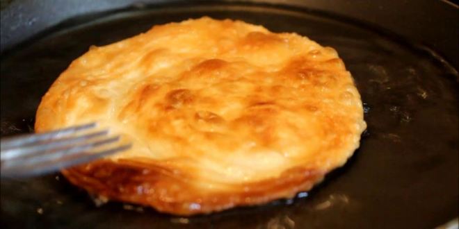 Рецепт катлама-жаренные слоенные лепешки