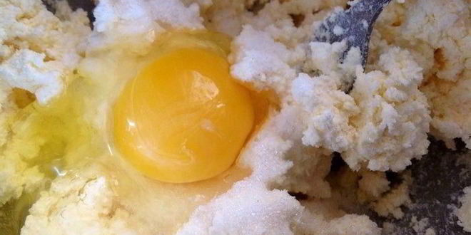 Рецепт лепешка из творожного теста с сыром и зеленью