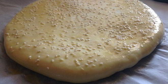 Рецепт лепешка из творожного теста с сыром и зеленью