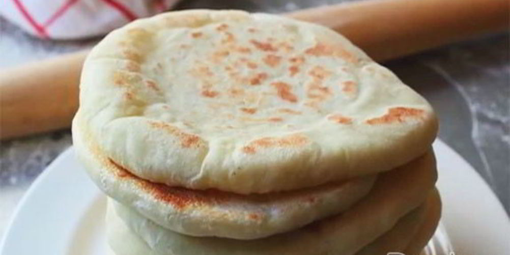 Рецепт пита с курицей, сыром и овощами