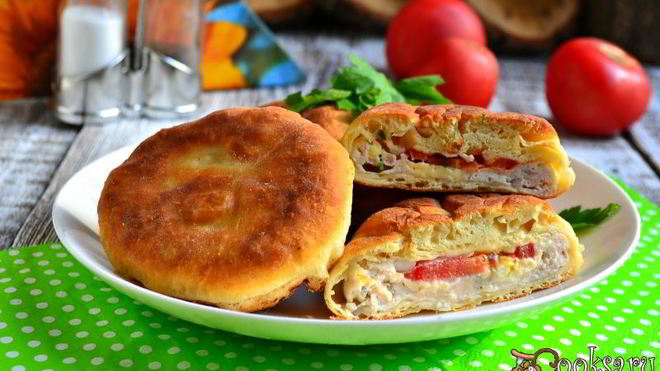Рецепт Лепешки с куриным фаршем и брынзой