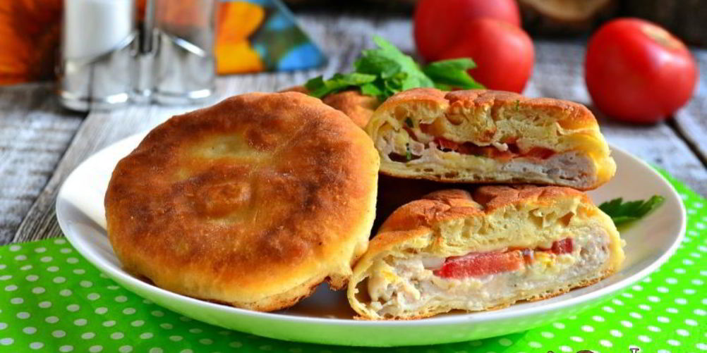 Как приготовить лепешки с куриным фаршем и брынзой