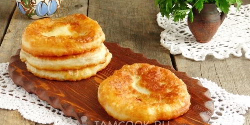Как приготовить лепешки с луком на сковороде