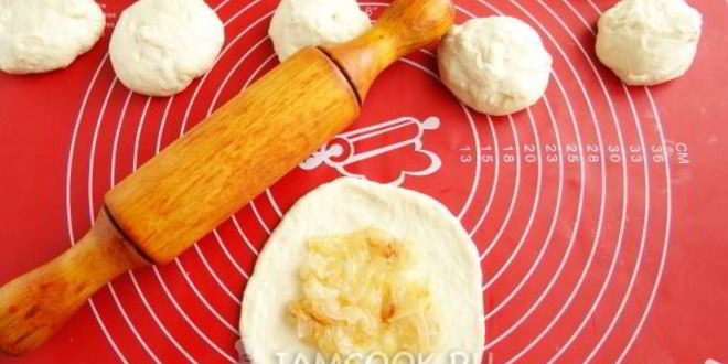 Рецепт лепешки с луком на сковороде