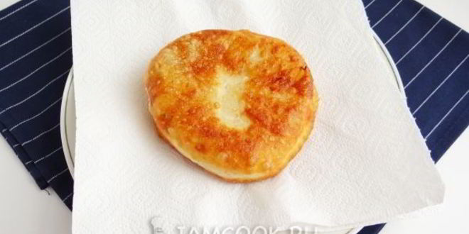 Рецепт лепешки с луком на сковороде