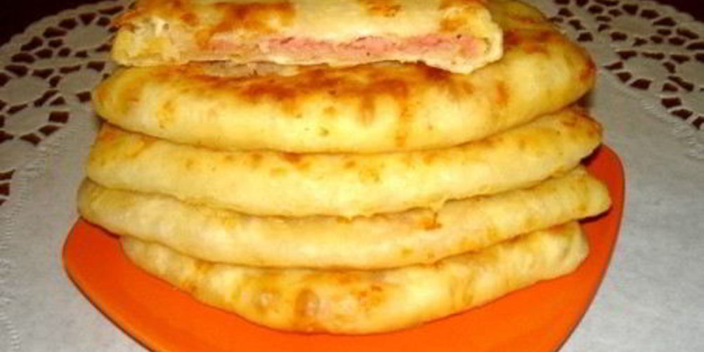 Как приготовить лепешки с сыром и ветчиной