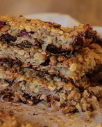 Овсяные лепешки с бананами и клюквой