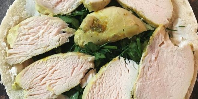 Рецепт пита с курицей, сыром и овощами