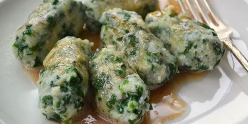 Рецепт домашние творожные лепешки с мясом, овощами и сыром