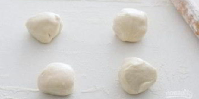 Рецепт жареных лепешек с зеленыма лукома