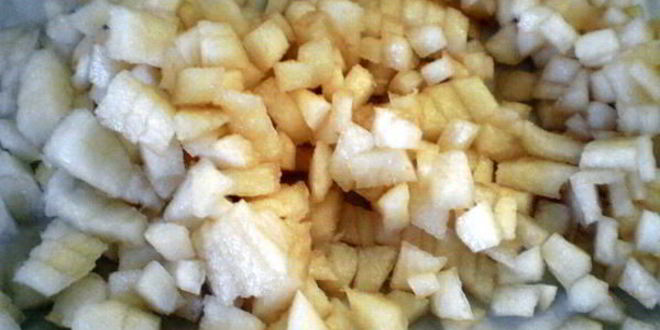 Рецепт маффины из печени с яблочно-мятным соусом