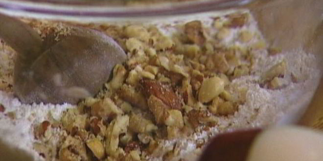 Рецепт маффины с апельсиновым соком, орехами и курагой