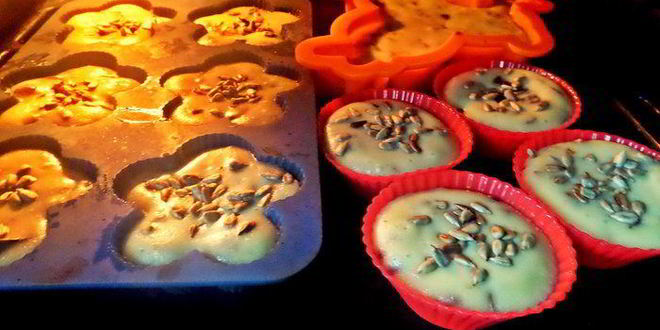 Рецепт маффины с финиками и семечками