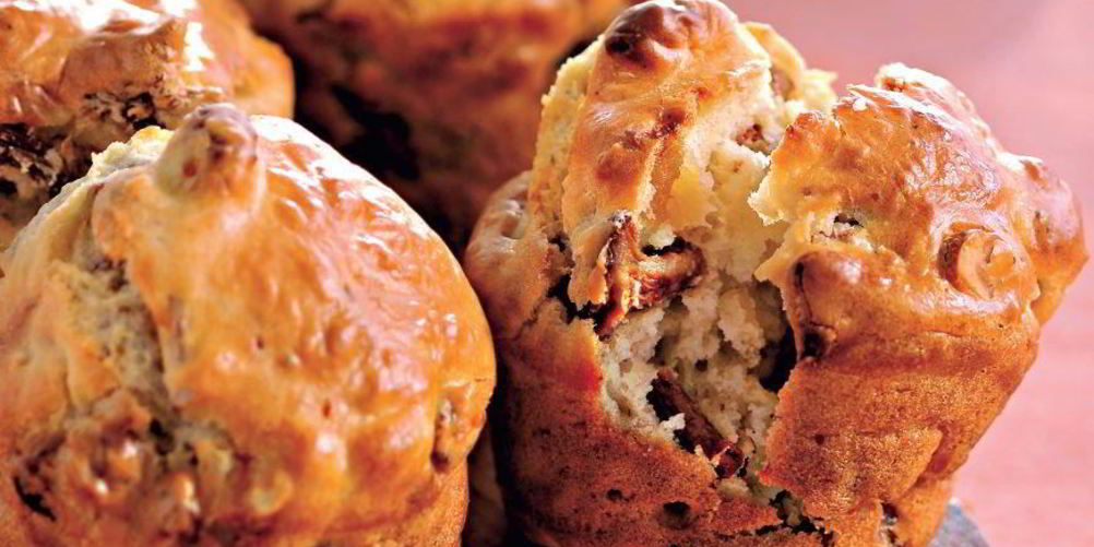 Рецепт маффины на сметане с курагой и изюмом