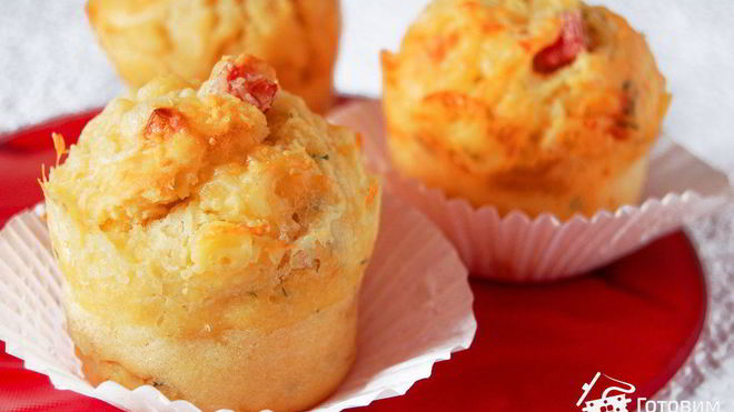 Рецепт Маффины с сыром и ветчиной