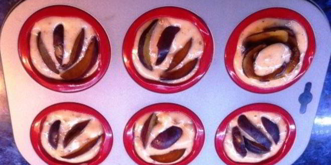 Рецепт маффины со сливами