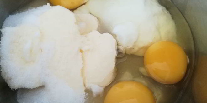 Рецепт маффины со свежей сливой