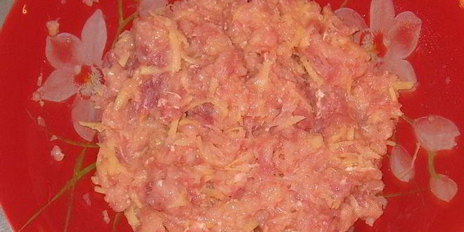 Рецепт мясные маффины с овощной начинкой