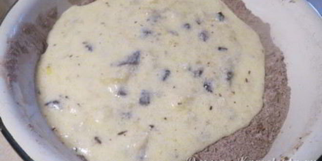 Рецепт очень шоколадные маффины с кусочками бананов внутри