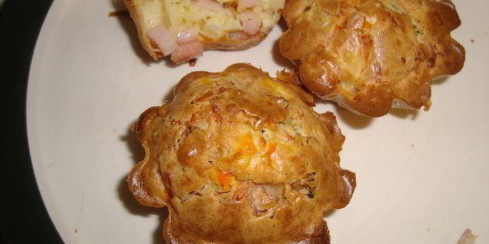 Рецепт маффины с сыром и ветчиной