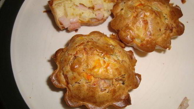 Рецепт Овощные маффины с ветчиной