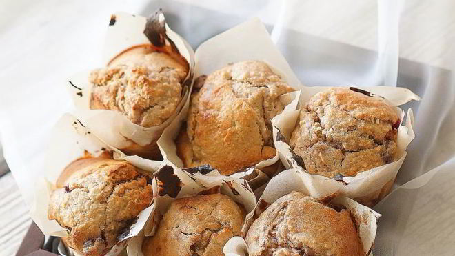 Рецепт Овсяные маффины с вишней и кокосом