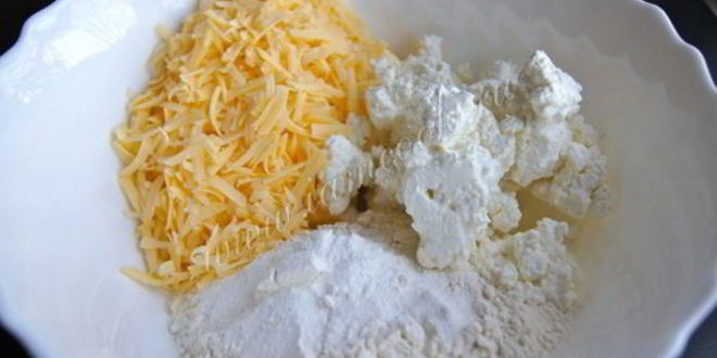 Рецепт пикантные маффины из сыра и творога