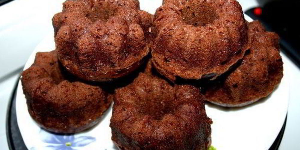 Как приготовить простые маффины без молока и яиц